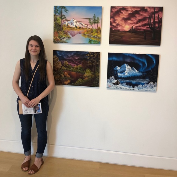 Meet your Posher, Amanda - Picture 5 of 8